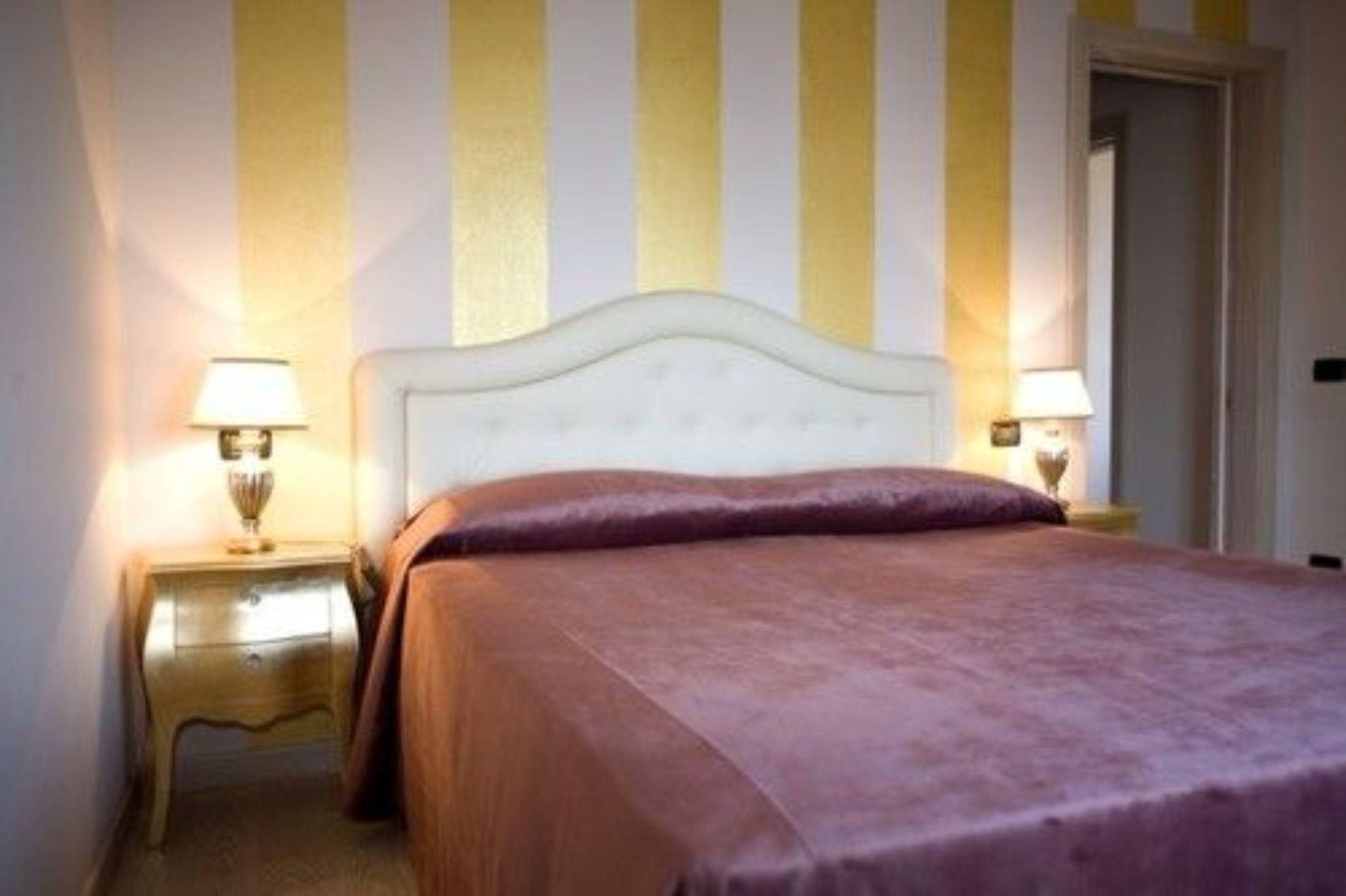Residence Alexandra Stay Sirmione Extérieur photo