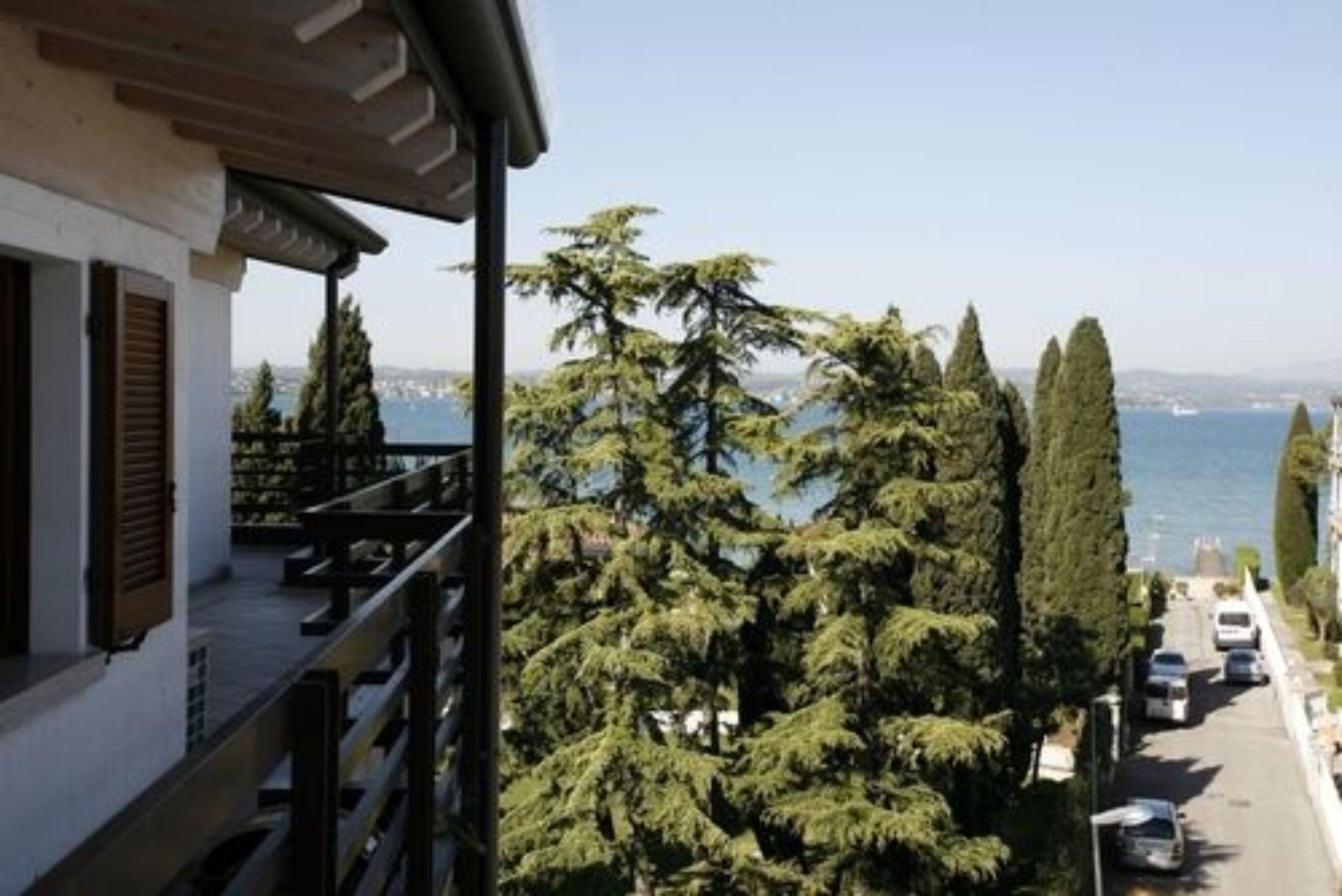 Residence Alexandra Stay Sirmione Extérieur photo